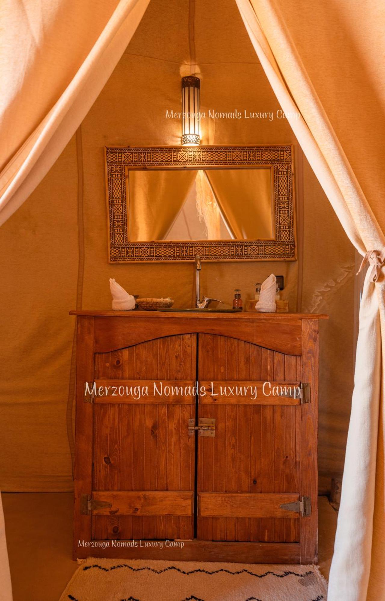 Merzouga Nomads Luxury Camp 外观 照片
