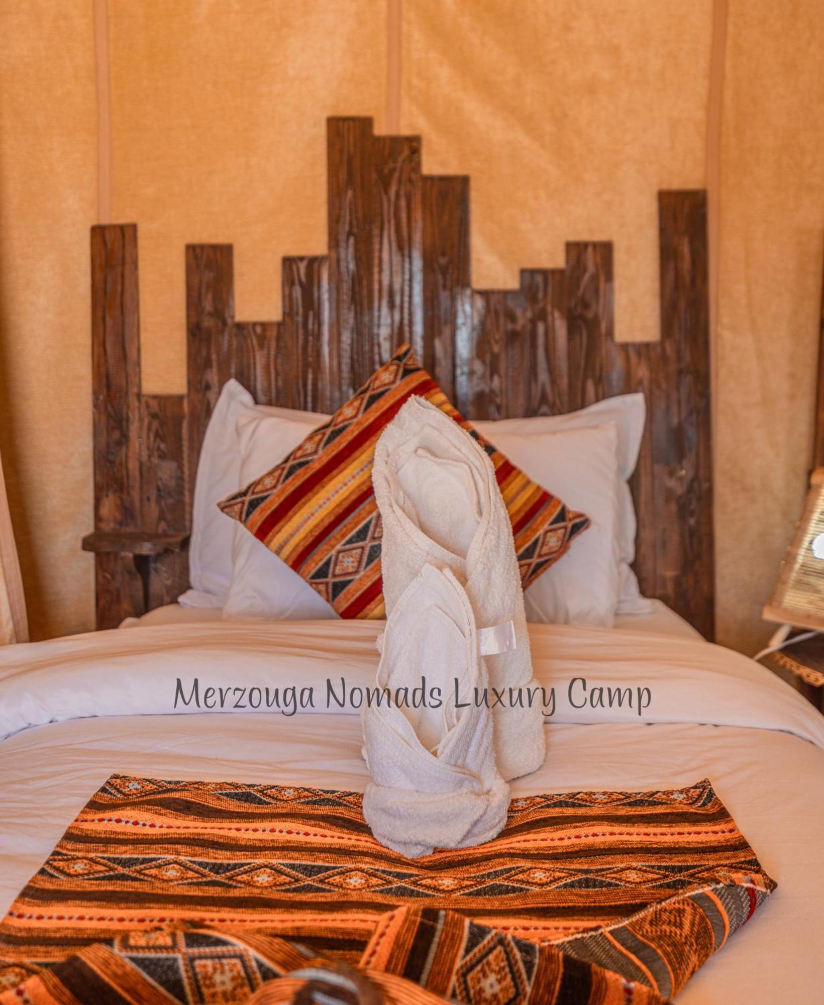 Merzouga Nomads Luxury Camp 外观 照片